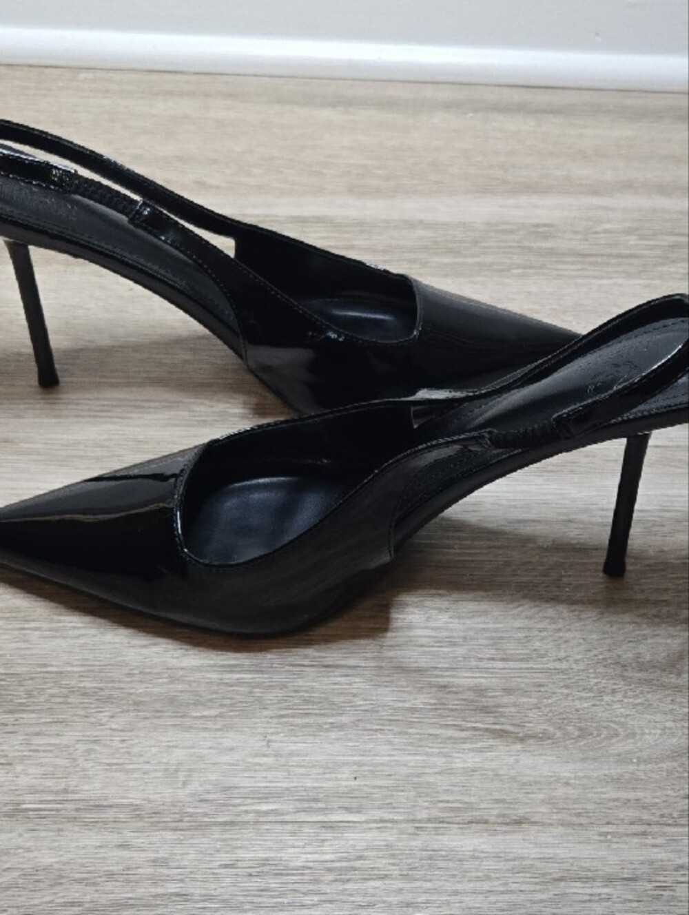 Black Patent Slingback Pointed-Toe Stiletto Pumps - Picture 4 of 8